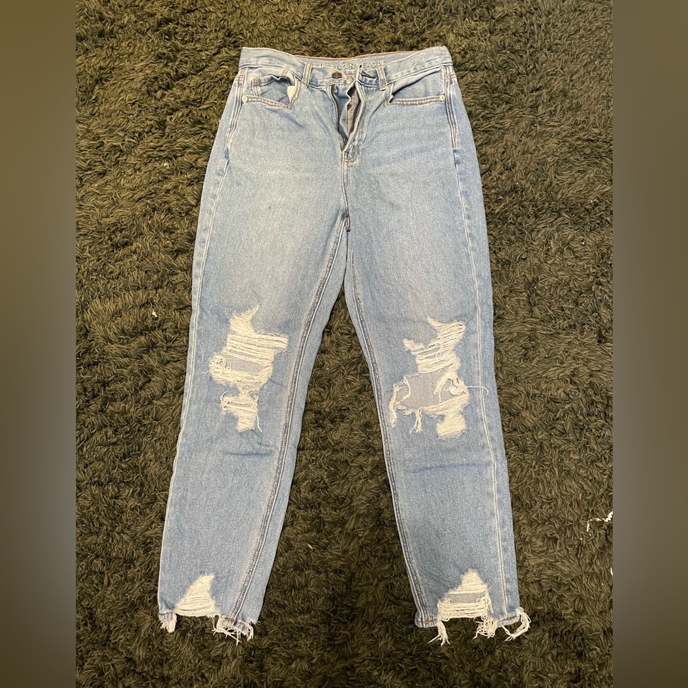 American Eagle mom jeans, light wash, size 2 short